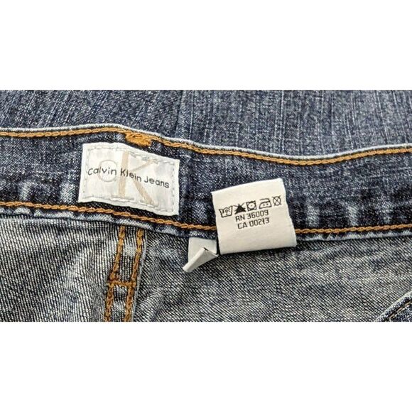 Calvin Klein Womens Size 12 Blue Dark Wash Mid Rise Denim Straight Jeans - Picture 7 of 7